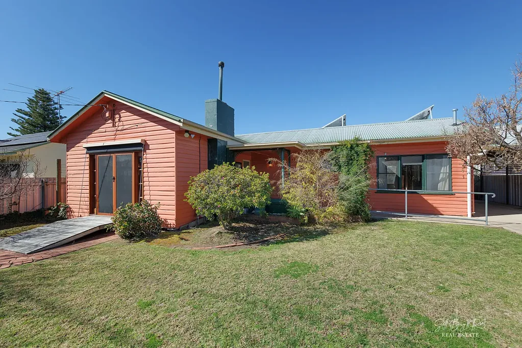 PRIME CENTRAL WODONGA COTTAGE
