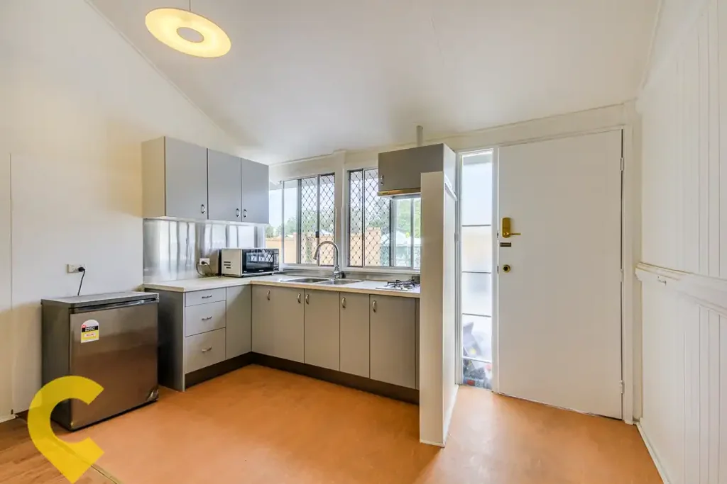 Perfect Position|Light Filled Unit| AC Bed 1