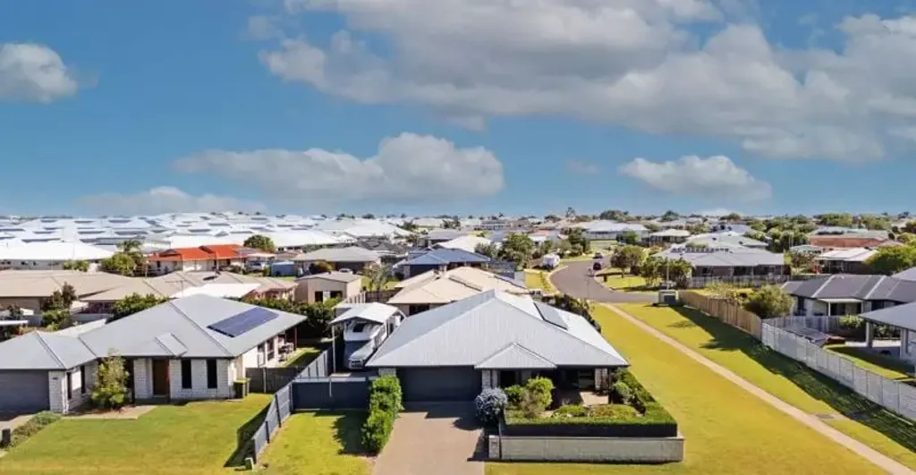 Prestigious Bargara Living | 3 Bedrooms + Study | Shed & Caravan/Boat Accommodation