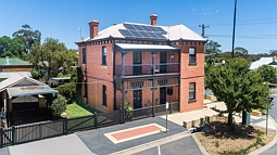 33 Sladen St, Henty