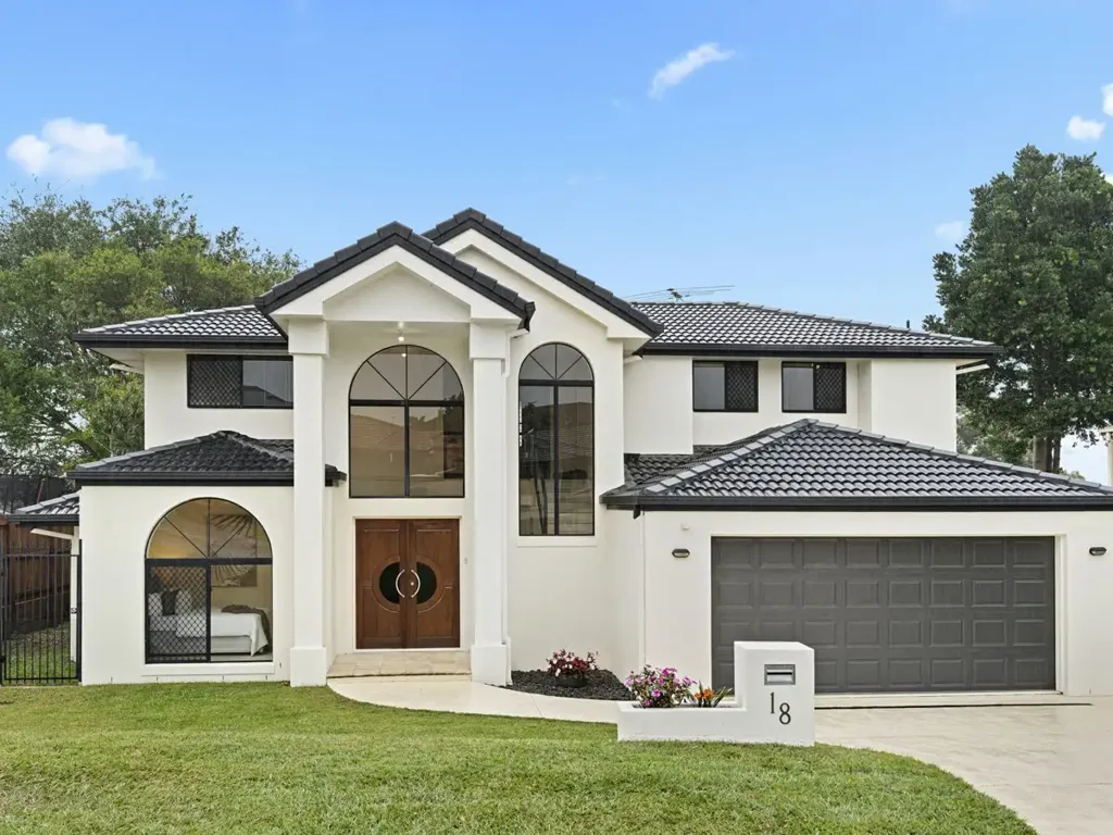 Eight Mile Plains 4房  Fresh-faced family home with versatile dual living layout