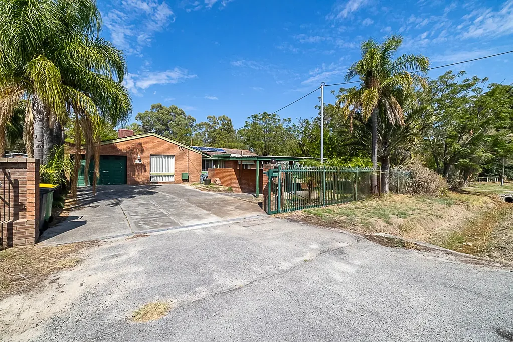133 Station Street, Martin, WA 6110