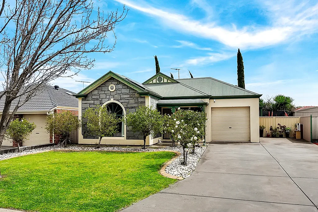 84 Parkway Circuit, Parafield Gardens, SA 5107