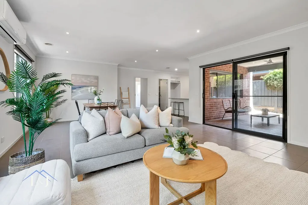Cranbourne North 4બેડરૂમ READY TO IMPRESS – FAMILY LIVING IN A PRIME CRANBOURNE NORTH LOCATION
