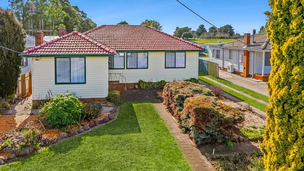 Crookwell 4 Bedroom Charming Beginnings