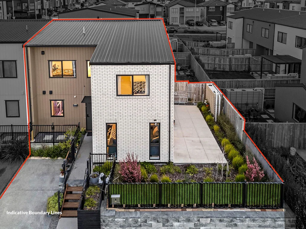Flat Bush 3 Slaapkamer Lucky 8 – Sun-Drenched, Elevated & Fletcher Built!