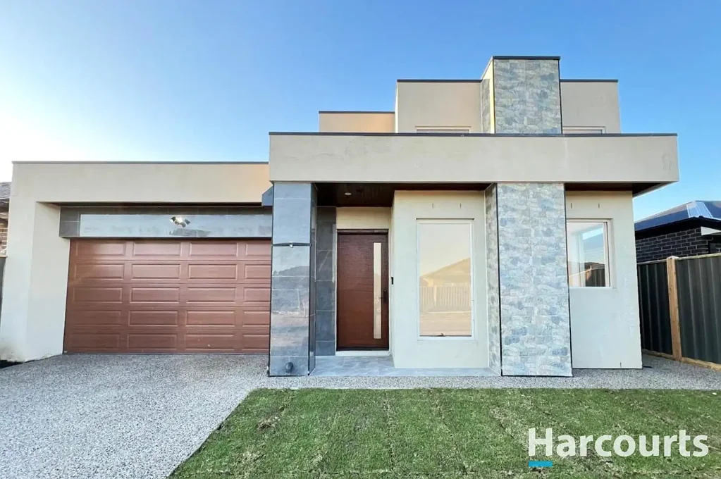 Modern Family Home for Rent !