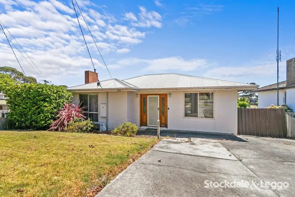 33 Dunbar Avenue, Morwell, VIC 3840