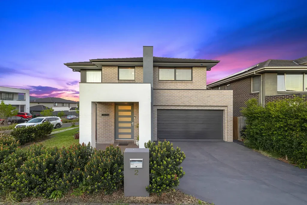 North Kellyville 5房  Modern 5-Bedroom Family Home in a Prime North Kellyville Location