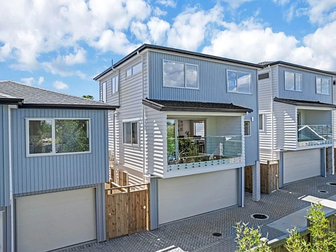 Pakuranga 5房  Last One Left!Brand New!Spacious!TWO Living Rooms!