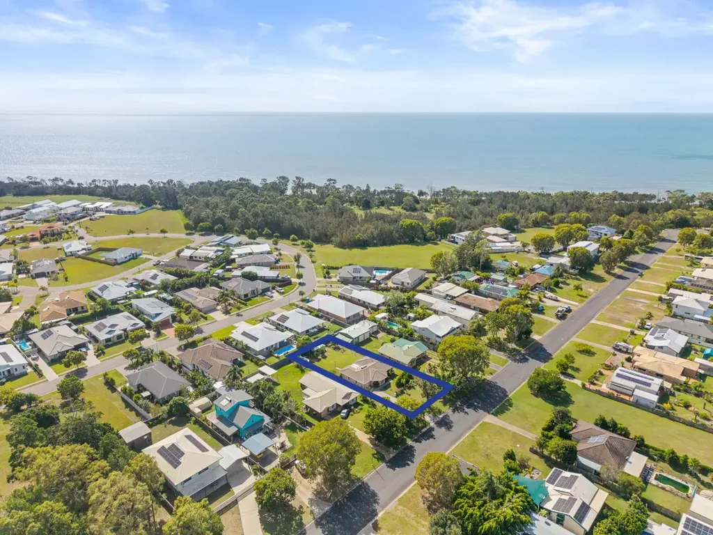 39 Orchid Drive, Burrum Heads, QLD 4659