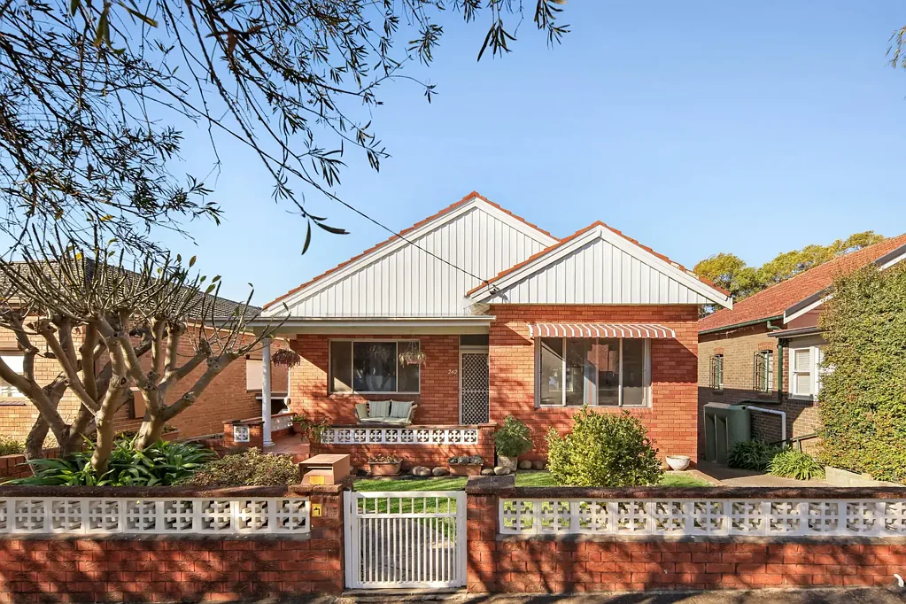 242 Queen Street, Ashfield, NSW 2131