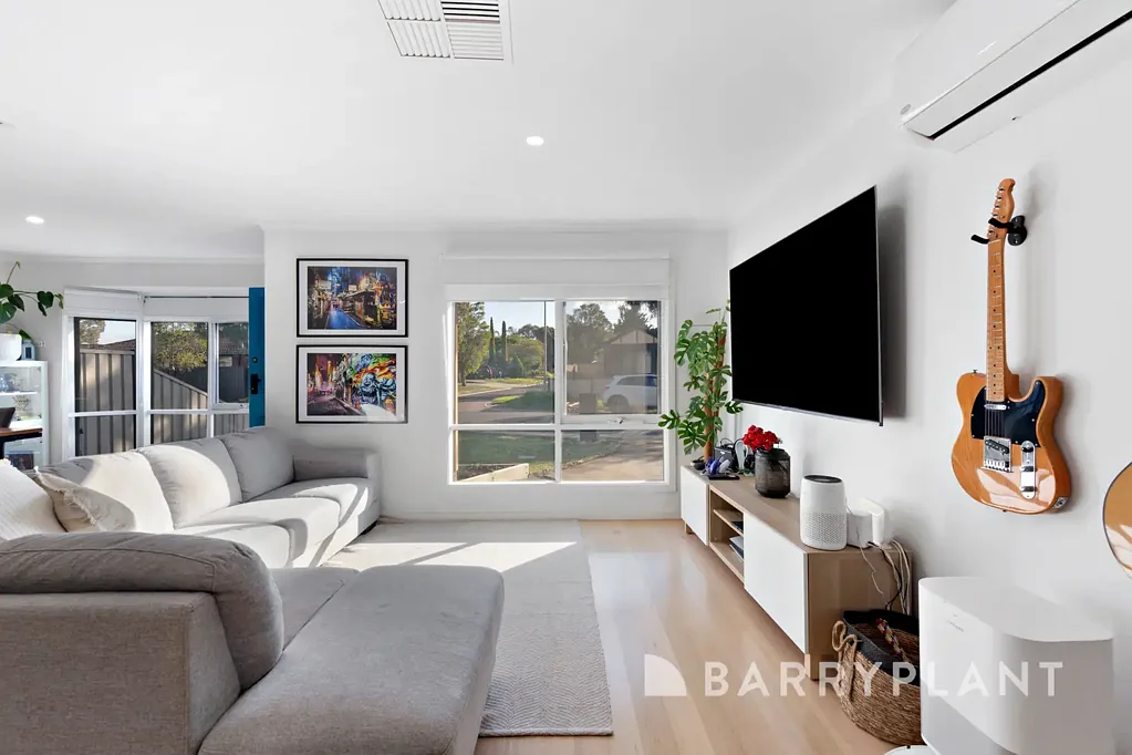 Delahey 4Moenga Exclusive Family Home