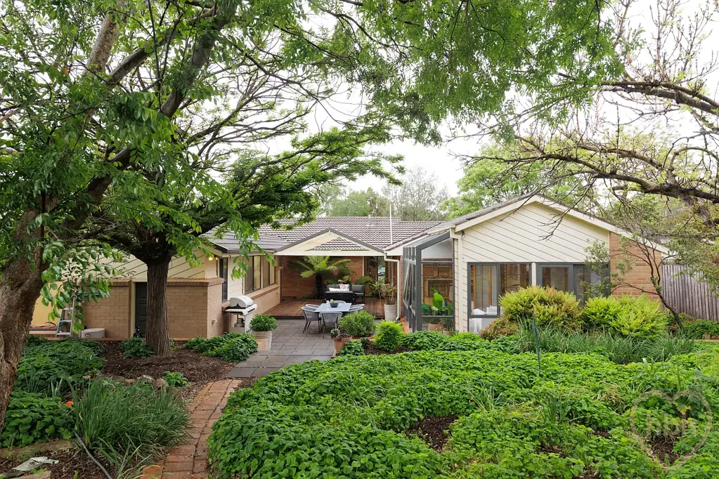 Curtin 6chambre naturally inclined