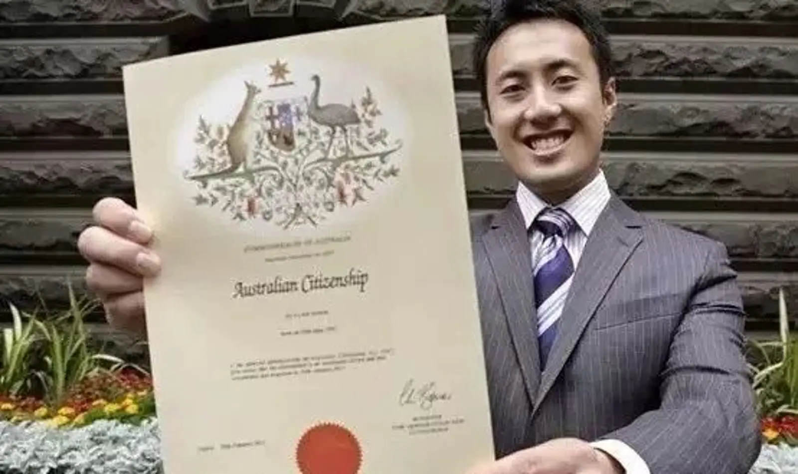 重磅,移民局迎来重大改革,华人签证受影响!回国不做这件事会被警察抓!