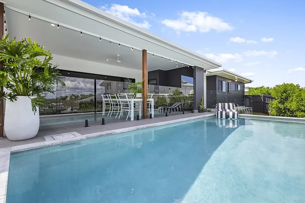 Peregian Springs 4房  Contempory luxury like no other