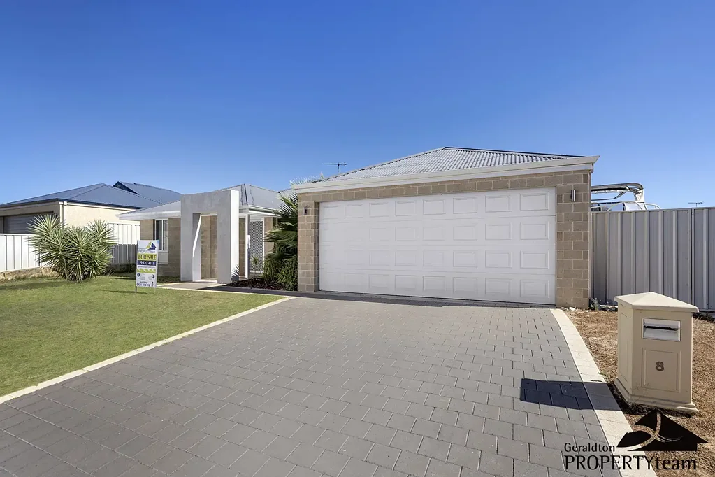 Glenfield 4غرفة نوم Heading: Spacious Family Living with Modern Appeal