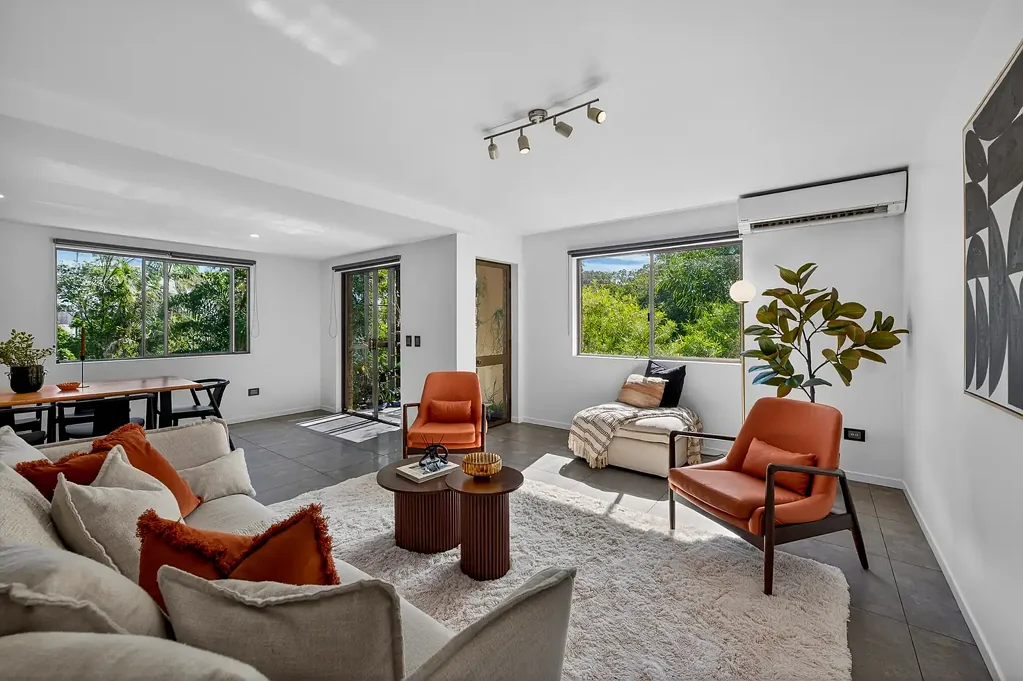 Unit 1/2 Rajah Rd, Ocean Shores, NSW 2483