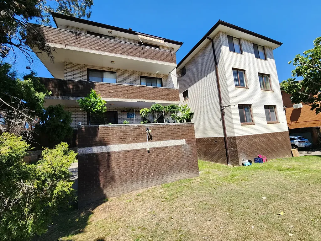Hard to find 1st Floor Unit