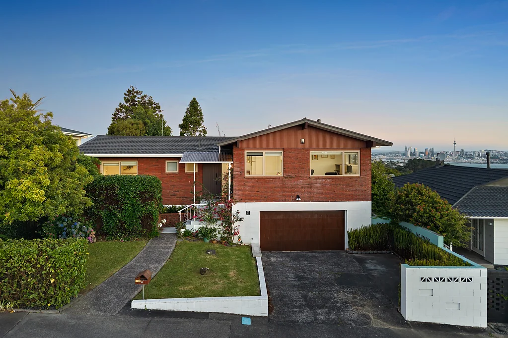 6 Chelsea View Drive, Chatswood, North Shore City, Auckland