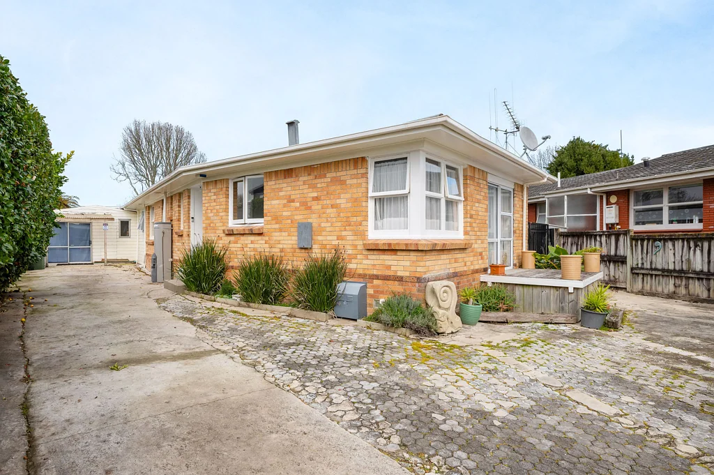 8 Robert Grigg Place, Hamilton East, Hamilton, Waikato