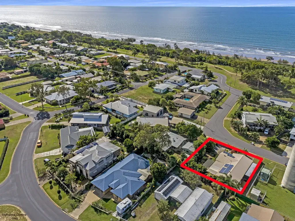 Moore Park Beach 3બેડરૂમ A COASTAL GEM WITH ENDLESS POTENTIAL