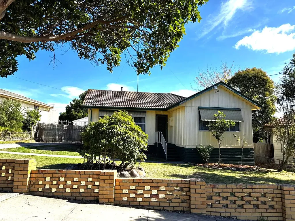 Comfortable Family Living in a Convenient Location