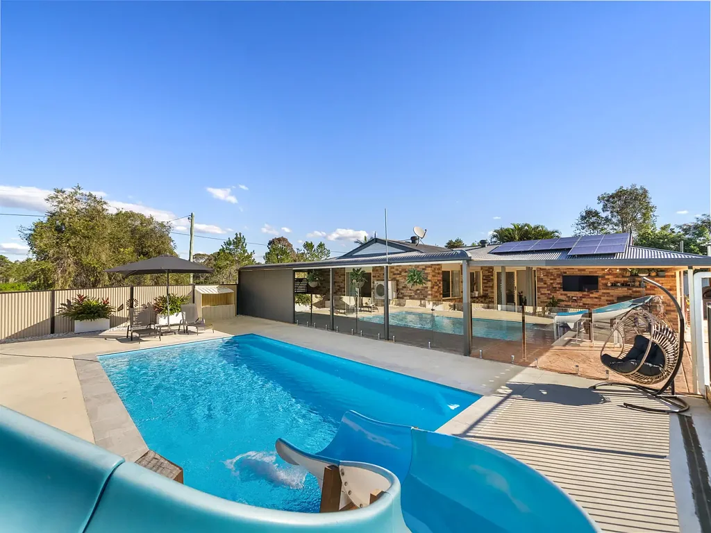 Burpengary East 3ห้องนอน Stunning Burpengary East Retreat with New Pool & Waterslide!