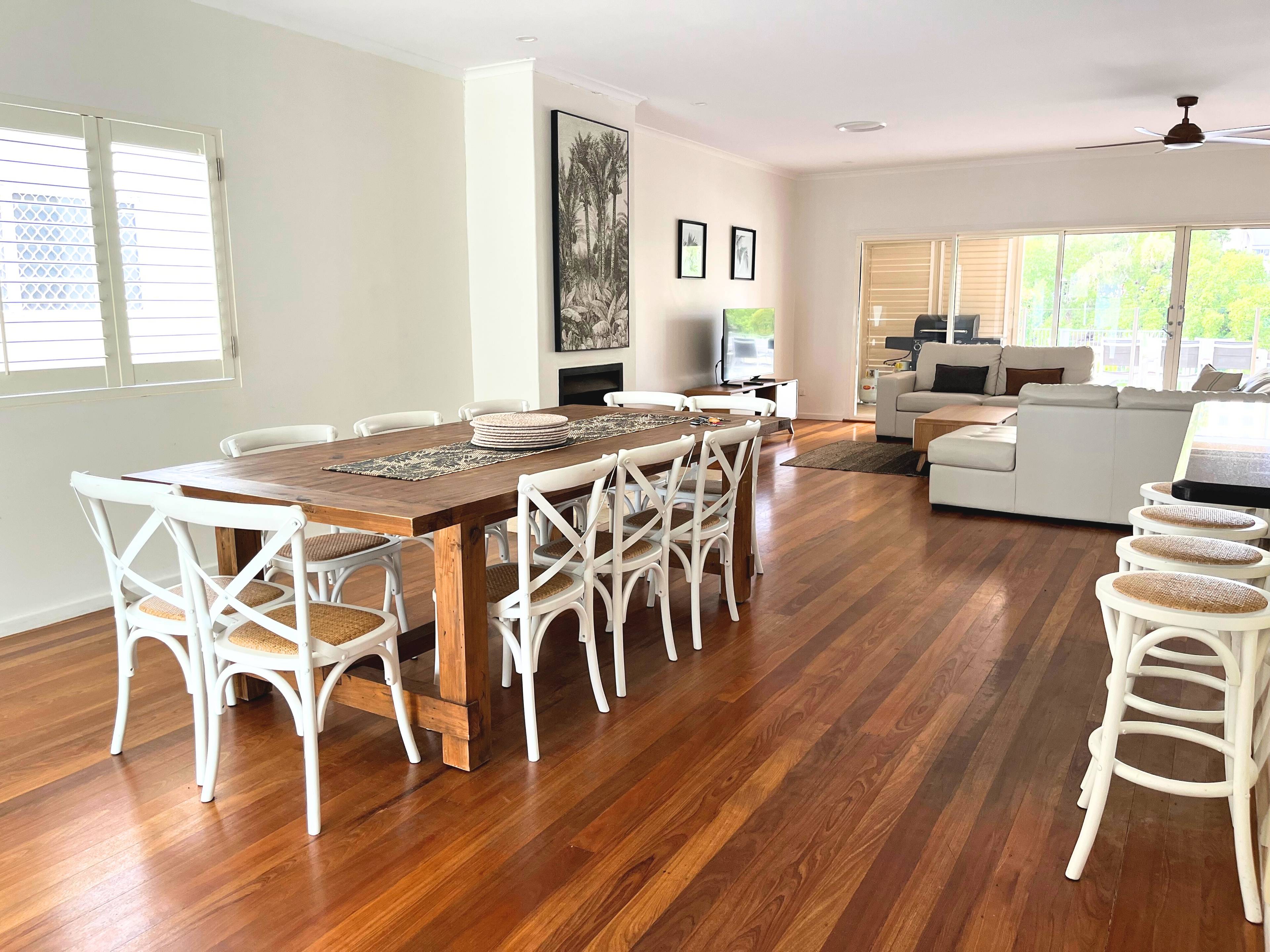54 Paradise Island, Surfers Paradise, Gold Coast, 3部屋, 2バスルーム, House
