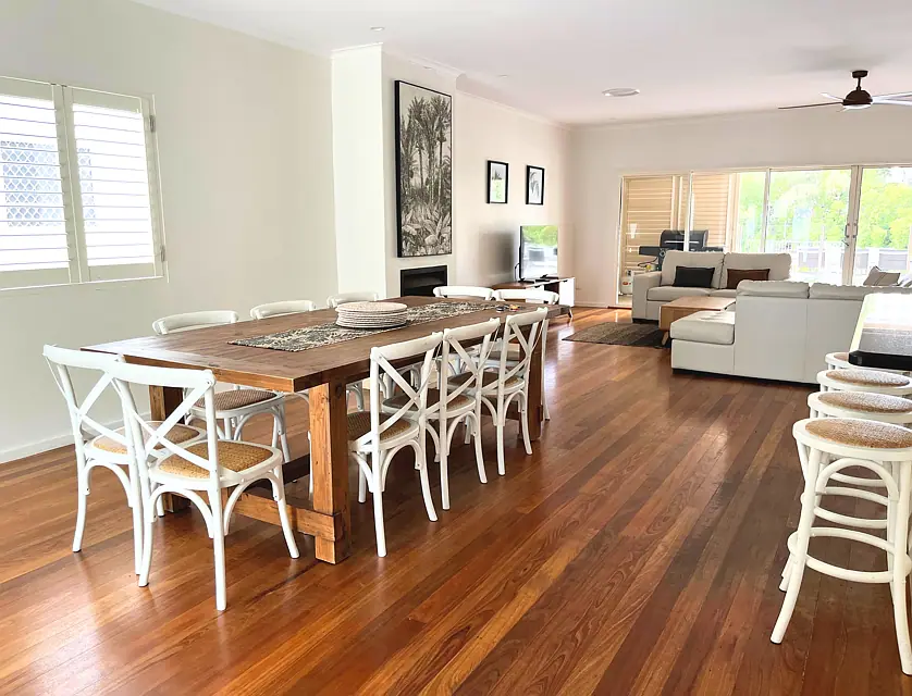 54 Paradise Island, Surfers Paradise, Gold Coast, 3部屋, 2バスルーム, House