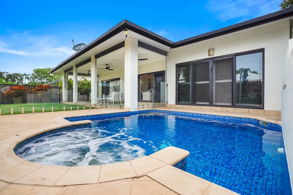 10 Latrobe Street, Bayview, NT 820