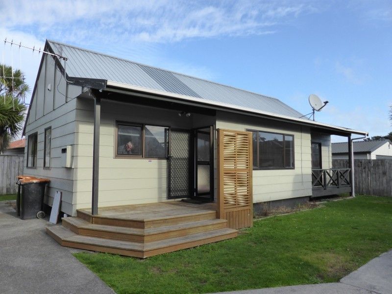 42a Raglan Avenue, Cloverlea, Palmerston North, 3 chambres, 1 salles de bain