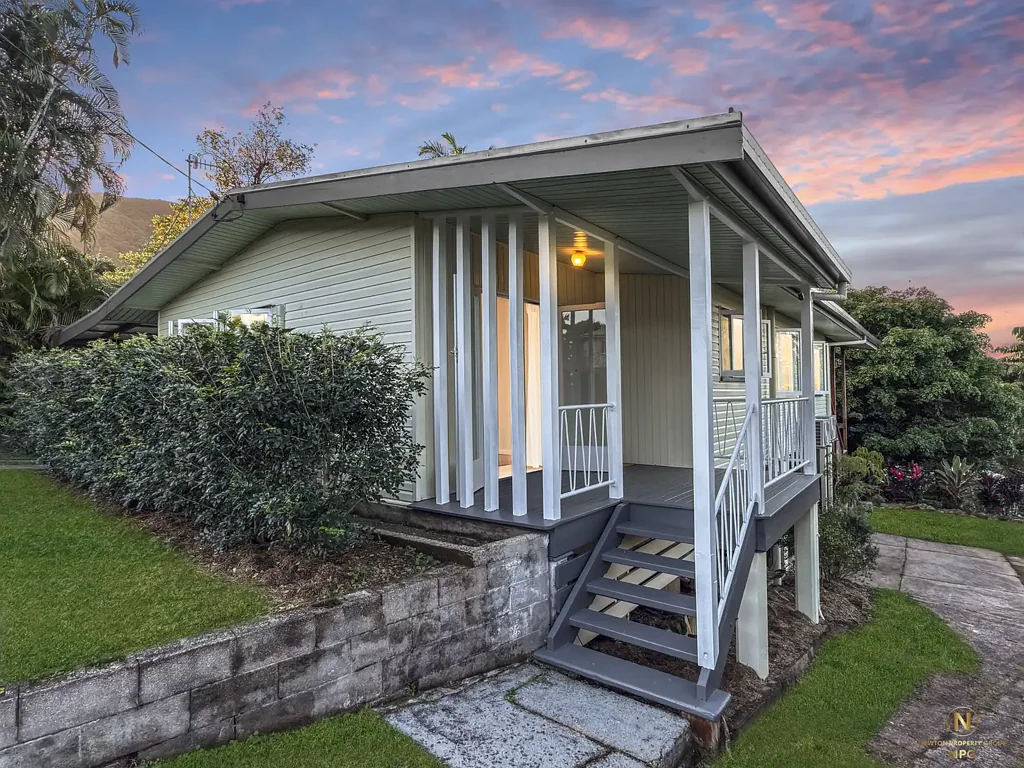 24 Hyatt St, Tully, QLD 4854