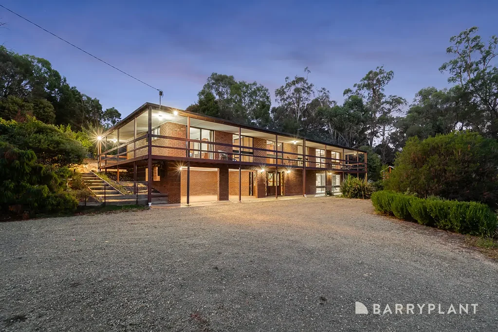 1 Mt Vue Road, Healesville, VIC 3777
