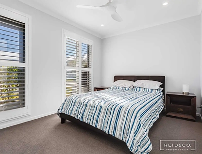37 Ellen Street, Woody Point, QLD 4019, 5 ਕਮਰੇ, 3 ਬਾਥਰੂਮ, House