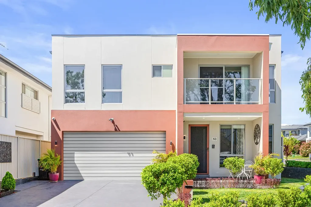The Ponds 4ਬੈੱਡਰੂਮ Stylish Modern Home