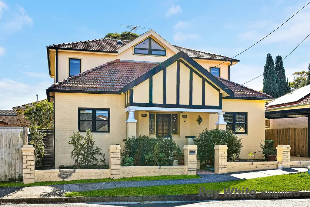 Spacious 5-Bedroom Family Home