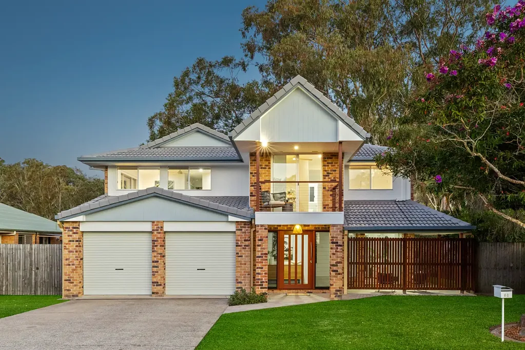 Tewantin 5 Bedroom Creekside Family Living on an Expansive 1,015m² Allotment