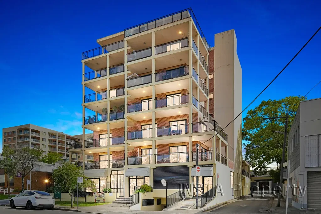 Bankstown 2ਬੈੱਡਰੂਮ Bright, Spacious & Convenient in the Heart of Bankstown
