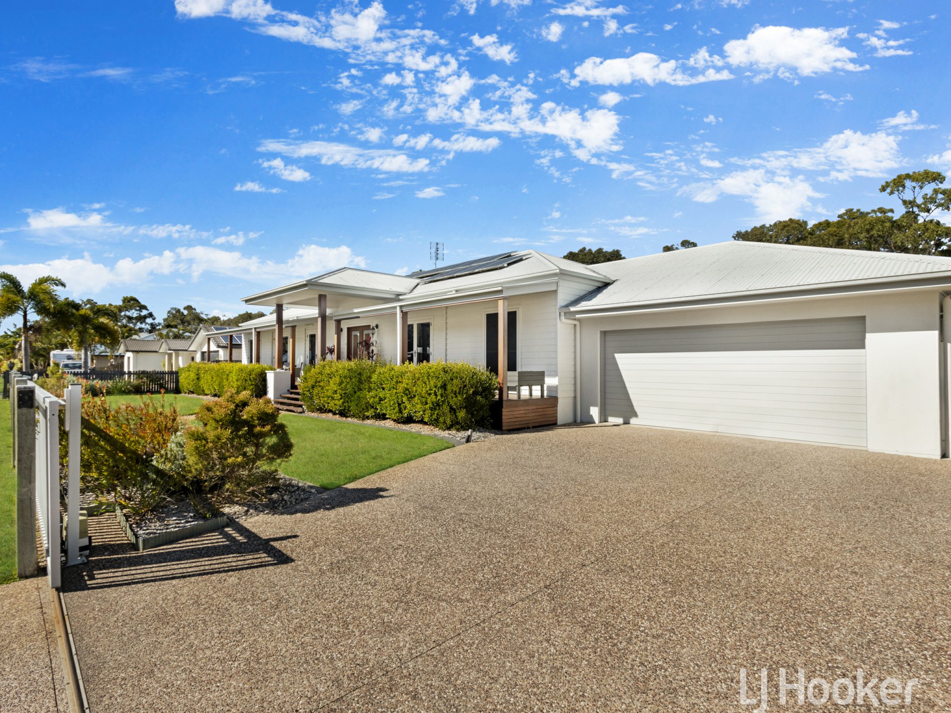 17 HEATHLAND AV, WONDUNNA QLD 4655, 0房, 0浴, House