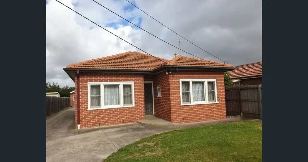 Modern & Low-Maintenance Living in the Heart of Reservoir