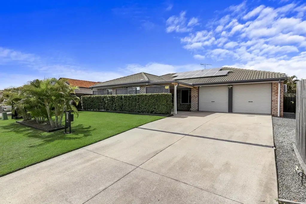 Point Vernon 4Kwarto RENOVATED & READY - THE PERFECT EASY-CARE HOME