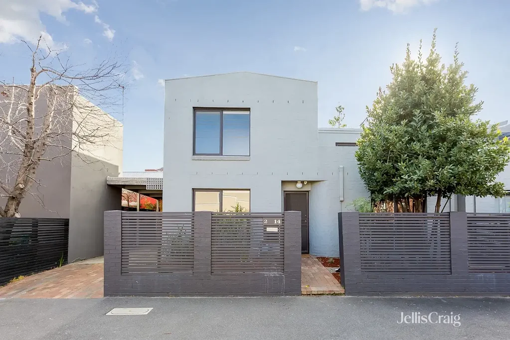 Contemporary Renovated Townhouse