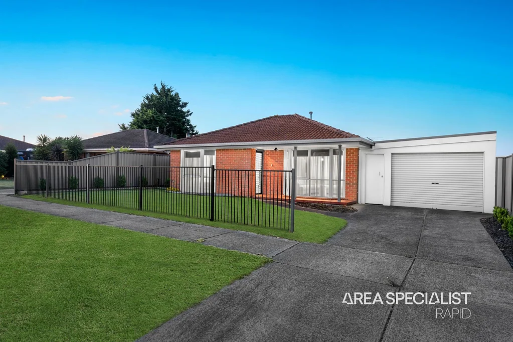 23 Ralph Crescent, Hampton Park, VIC 3976
