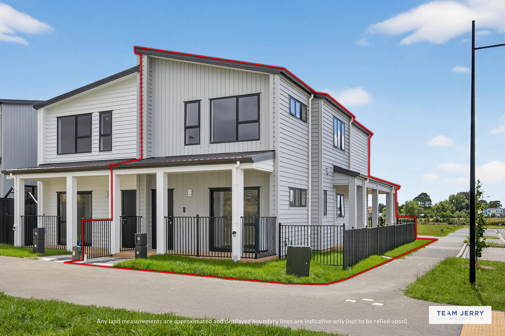 Karaka 4Zimmer Corner Site - Stylish Modern Living