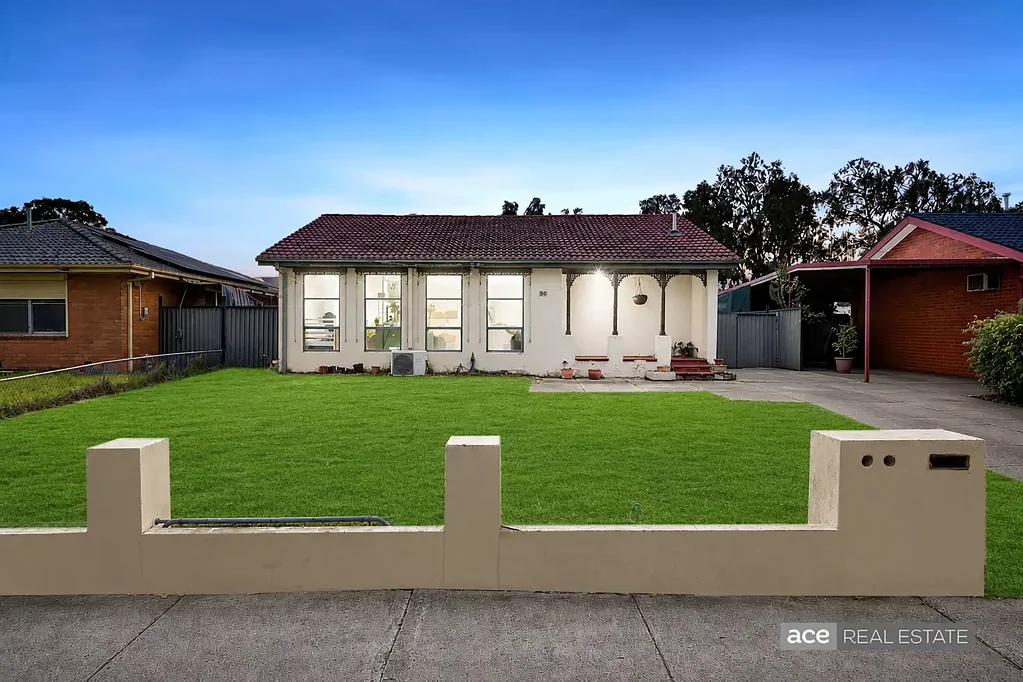 Laverton 3Moenga Spacious Family Living with Exceptional Convenience