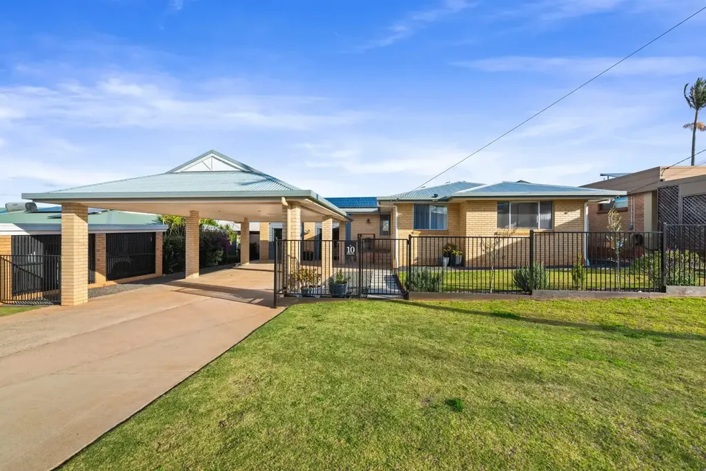 Harristown 4ห้องนอน Fully Renovated, Solar-Powered & Ready to Impress