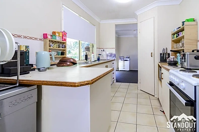 7 Bream Court, Sandstone Point, QLD 4511, 3 habitaciones, 1 baños, House