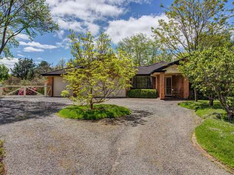 Burradoo 4 Bedroom Garden Oasis