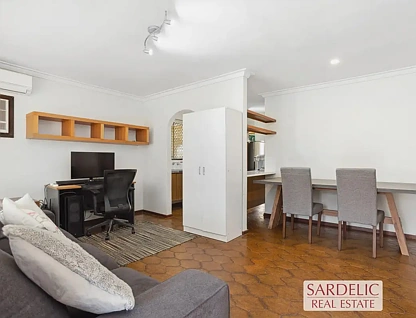 1/11 Talbot Avenue, Como, WA 6152, 2 Kuwarto, 1 Banyo, House